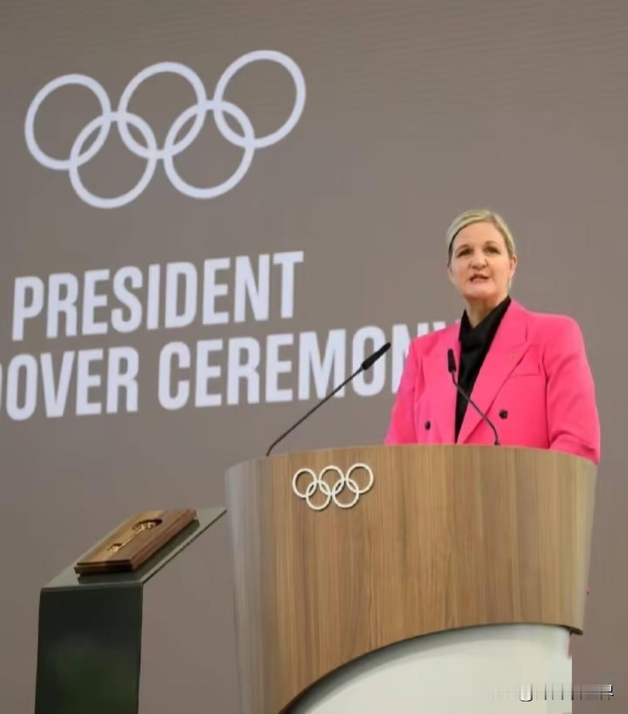 国际奥委会近期持续推进奥运主办城市遴选工作，主席柯丝蒂・考文垂曾访华与中方开展体