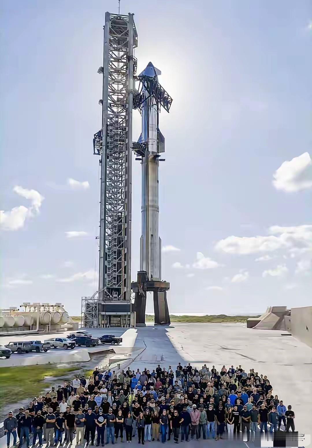 看到马斯克发射的火箭，有个细节不知道大家都注意到没？这个细节就是，马斯克的火