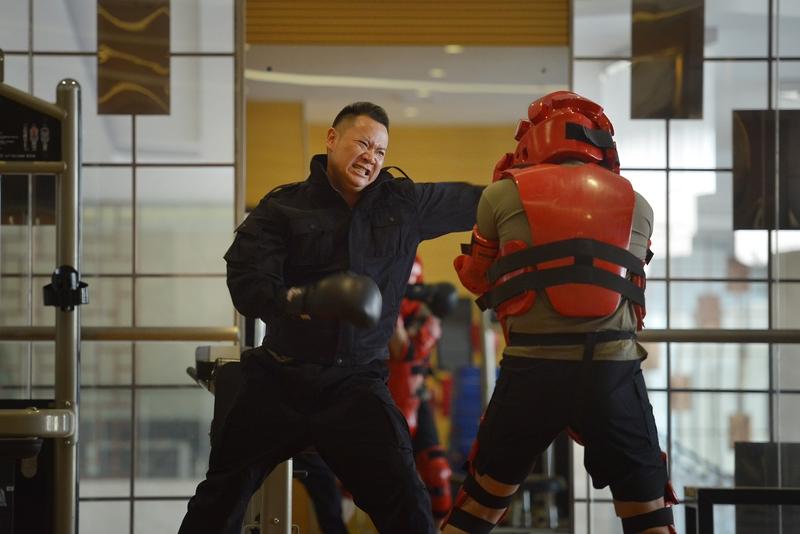 香港飞伦敦一航班乘客突然去世，尸体存放在机舱厨房飞13个半小时这样的事件无疑在