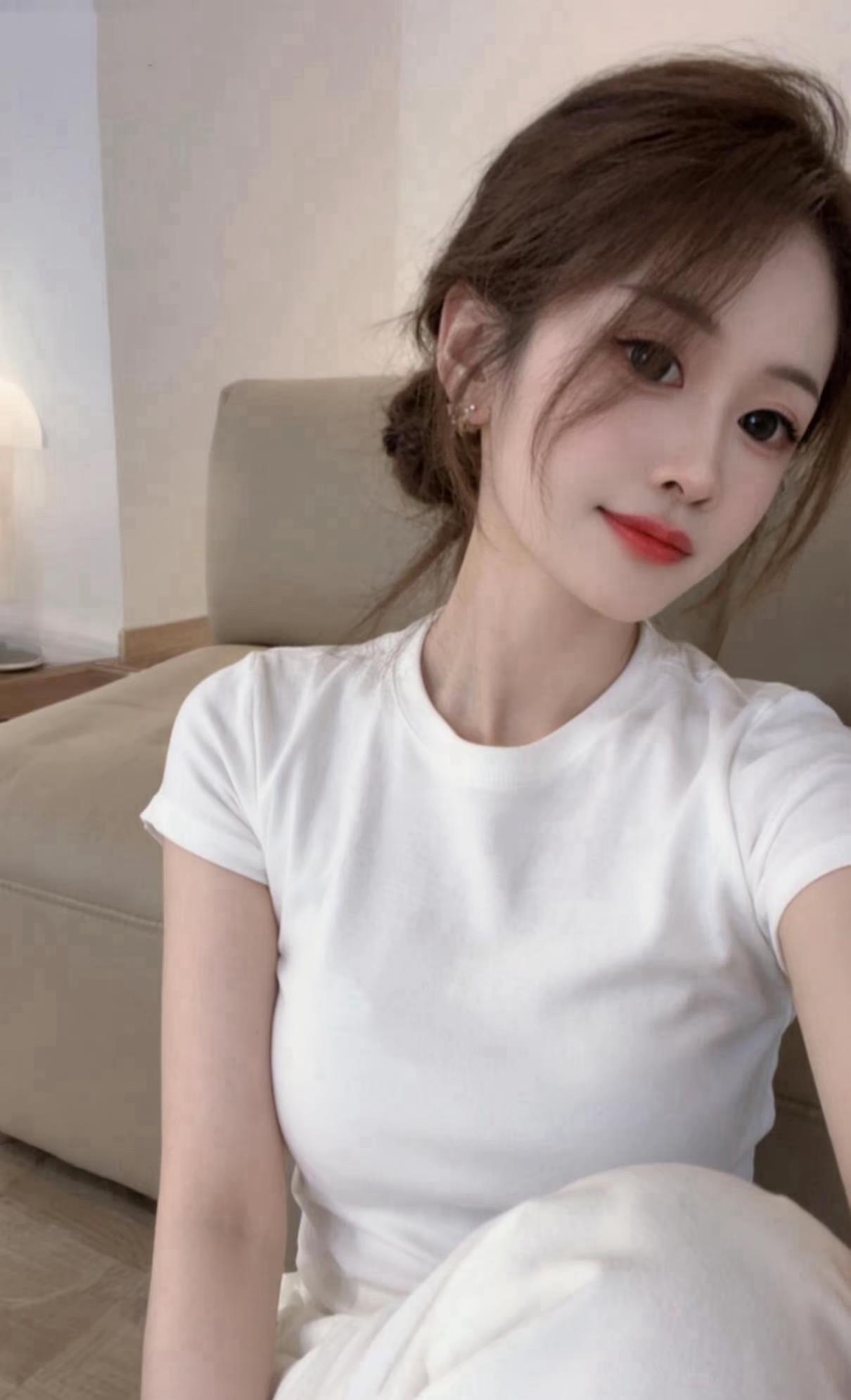 大哥的闺女高考成绩出来了，268分。我以为大哥会很伤心，正想去安慰他，想不到大哥