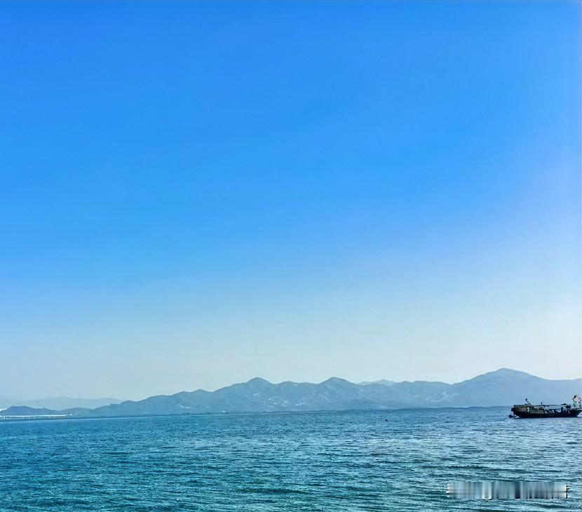 养了18年，真没必要再做鉴定了。一男子，和前妻离婚12年了，他现在不想再养前妻生