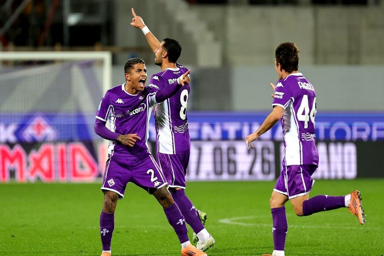 右路被爆第3场米兰右路像漏勺，佛罗伦萨的多多一人把整条边打穿。争顶、拦截、