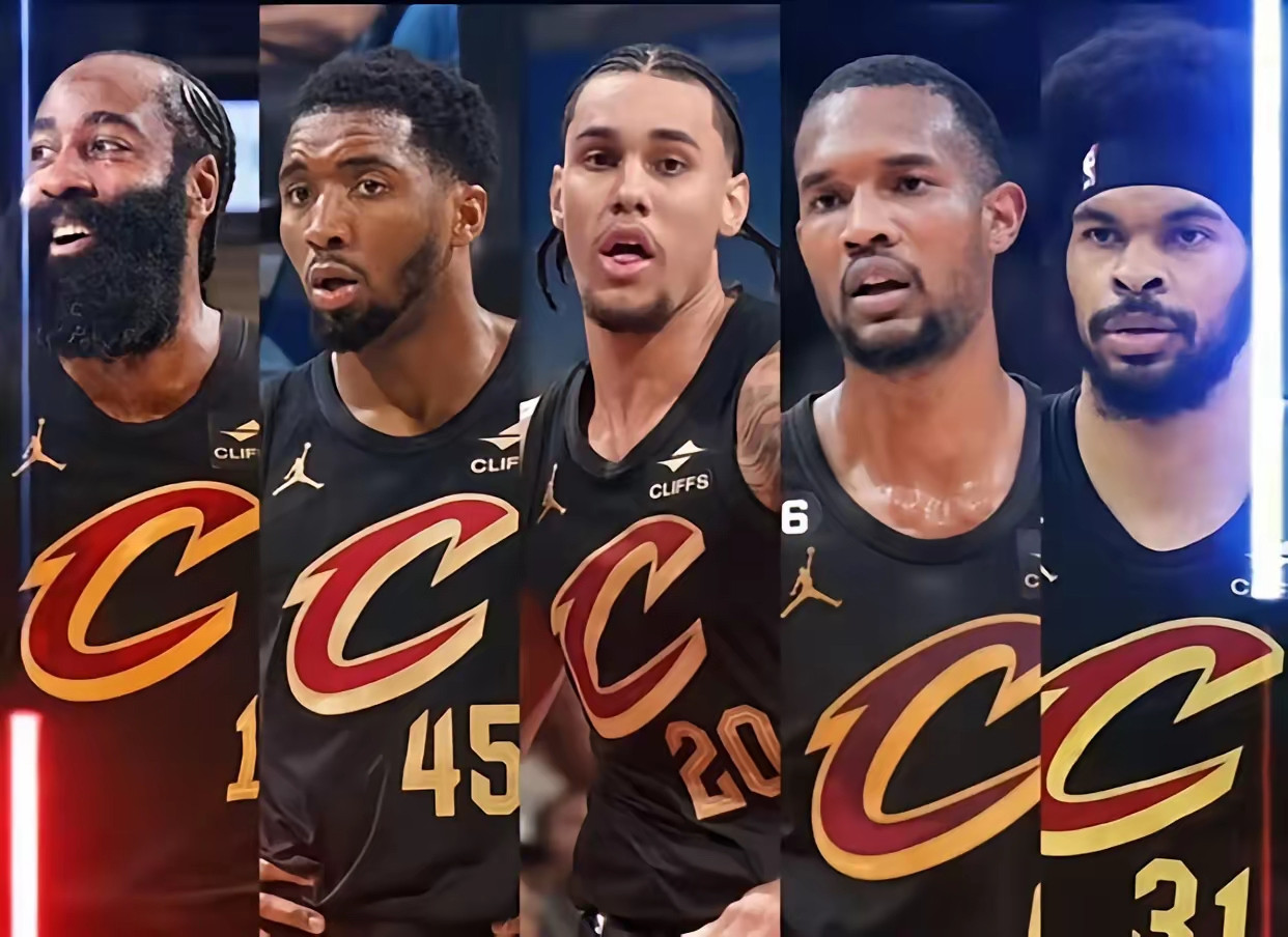 骑士队输掉第四场比赛之后，比分2:2平了。天王山之战，很多友友都不看...