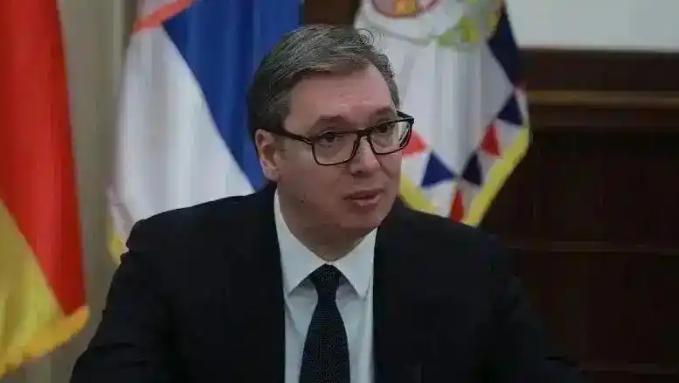 ☔被三大邻国“合围”的武契奇，除了喊话三战，他手里还藏着什么底牌？也许