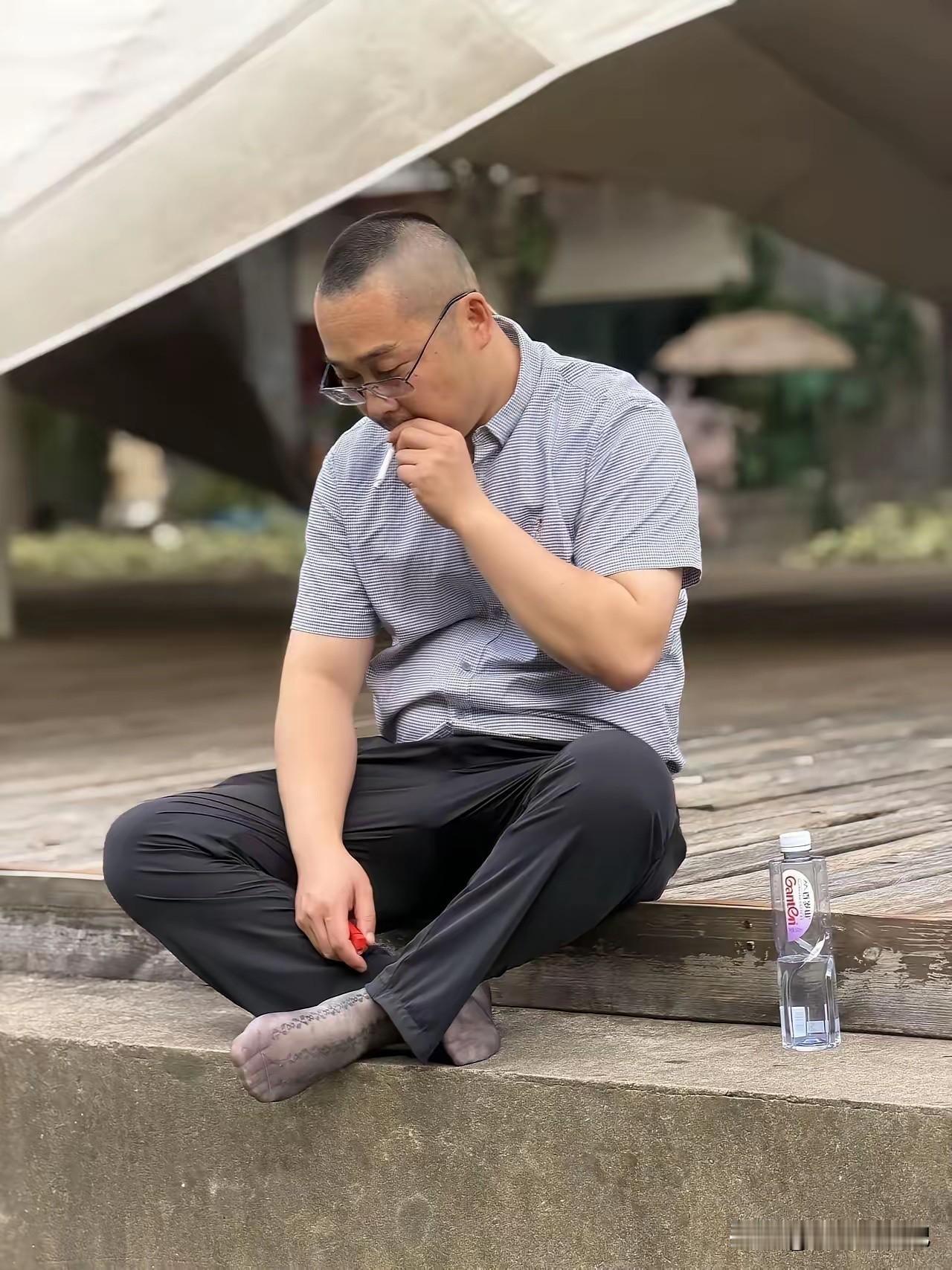 一个人孤独的时候，是什么样子，你体验过吗