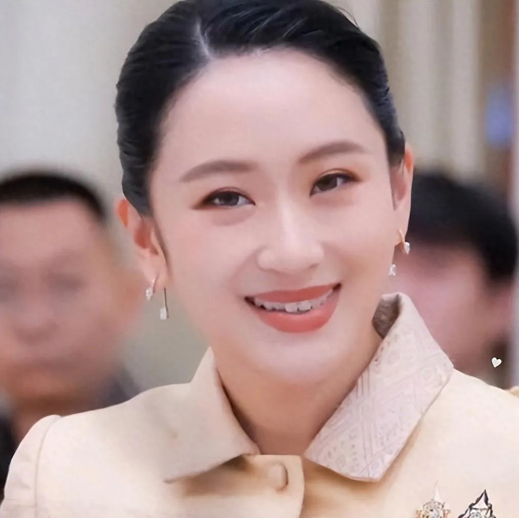 佩通坦被停职，但权力还在手！佩通坦这女人，简直是开了挂！