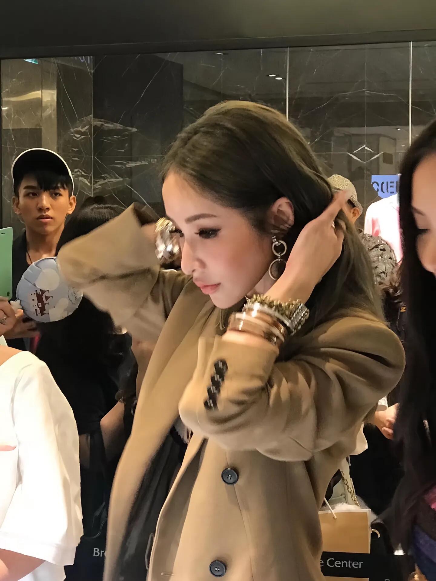 8年前的萧亚轩未公开照片本人好权威好洋气的美萧亚轩​​​