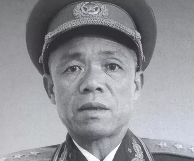 1959年，有人问，彭德怀脾气大，志愿军中许多高级将领，包括副司令洪学智、韩先楚