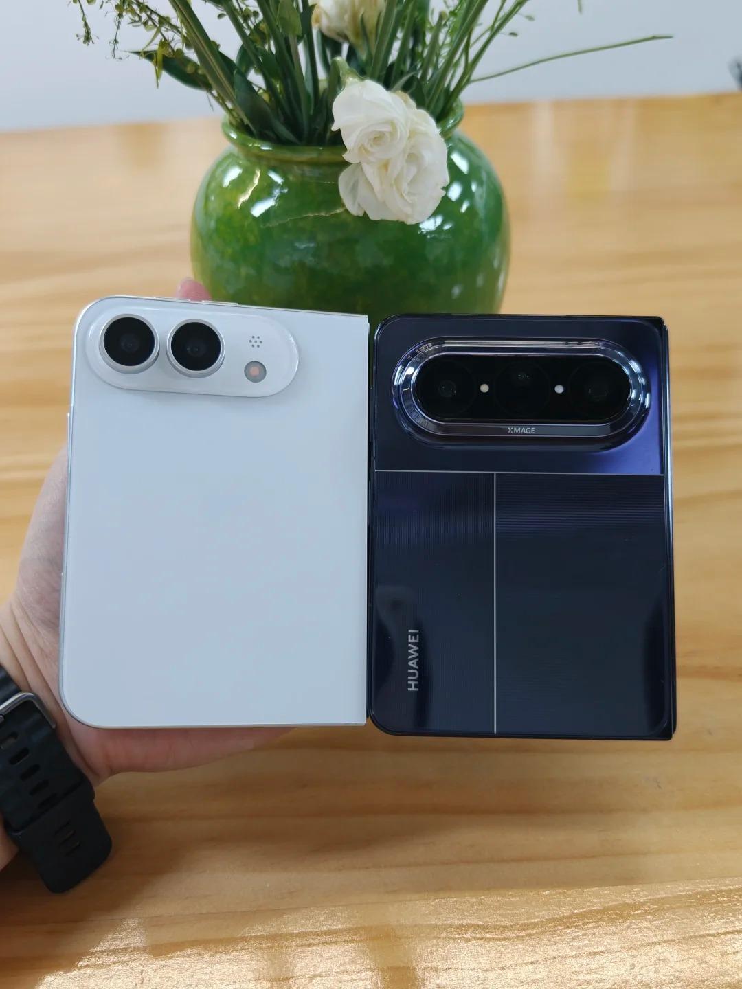 颜值对比下华为！苹果折叠颜值你给打几分白色款苹果折叠iPhoneultra机