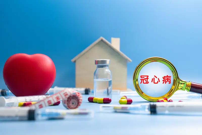 想尽早发现心衰信号，得留意身体的小变化。要是你有冠心病、高血压这些基础病，突然变