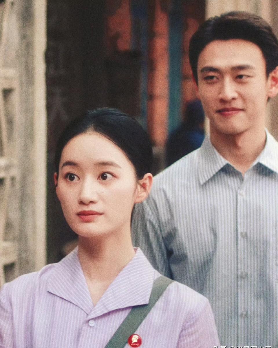 你信吗？出场不到半小时，这对协议夫妻让全网疯了三年。郭晓婷演的高干女，眼神扫