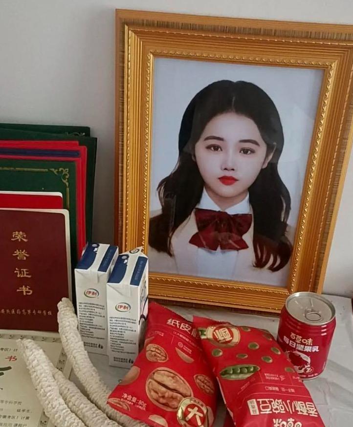 安庆22岁女医学生被前男友掐死出租屋!母亲患癌苦等死刑判决,原生家庭之痛如何毁掉