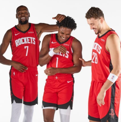 火箭仍然需要一个真正的控卫来控场，否则今天的失利仍然会经常出现。火箭队最后几分