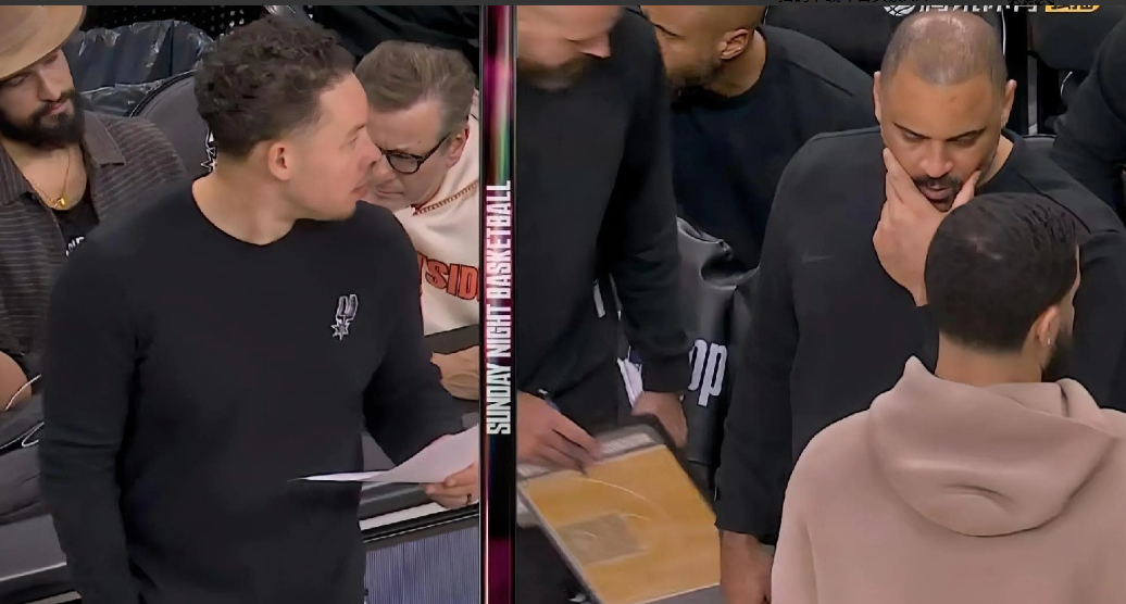 乌度卡被马刺打懵了，紧急向范弗里特求教。这一幕，你可以说乌度卡束手无策了，也