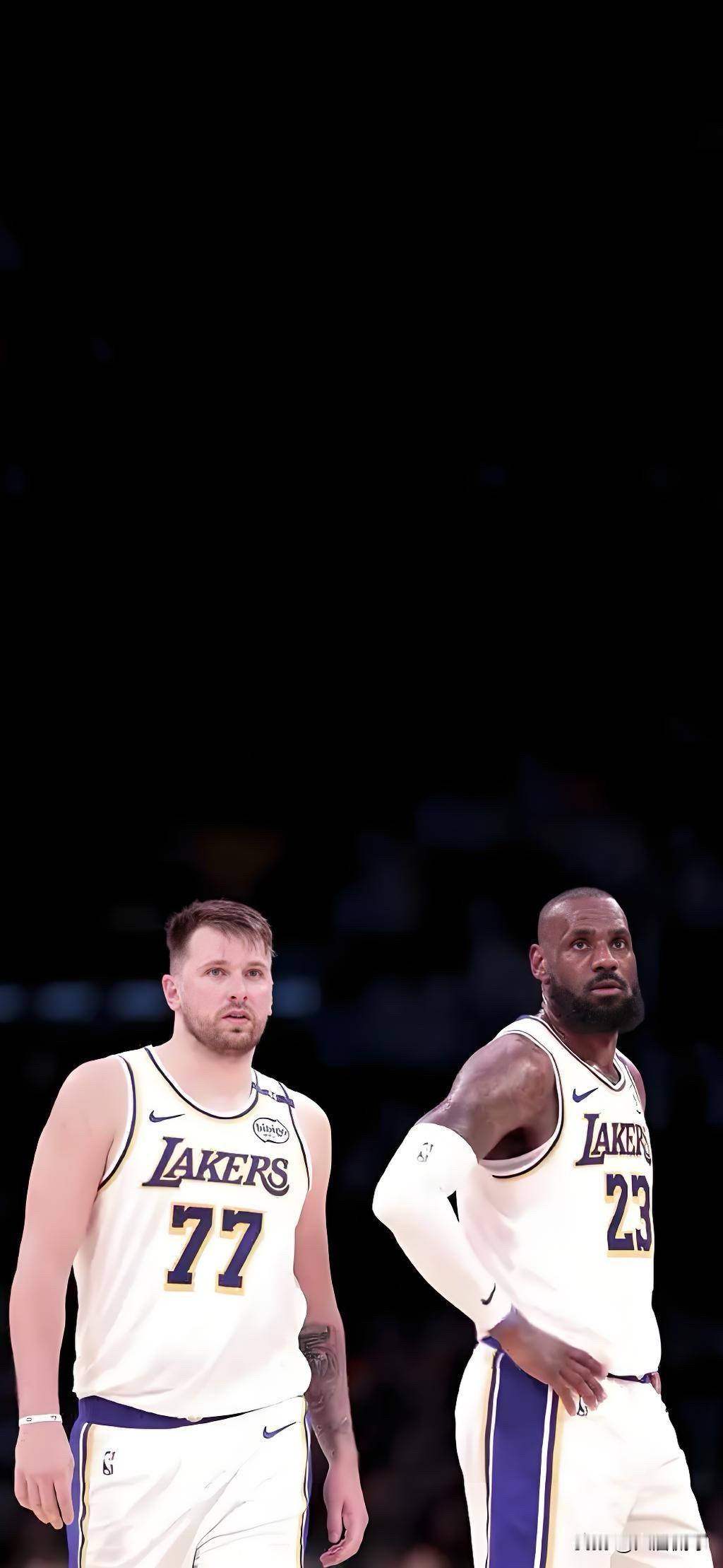 终于明白雷迪克说的老詹回来后组织问题？复盘了今日湖人国王比赛录像，只看首节吧