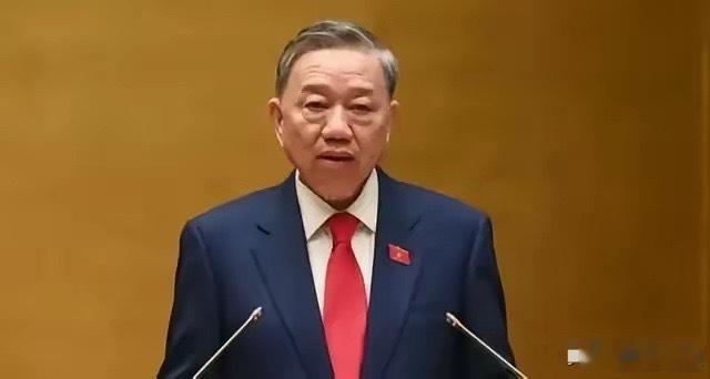 越南政府宣布了越南政府最近出了个新规定，要求全国企业和老百姓都省着用电。为啥呢？