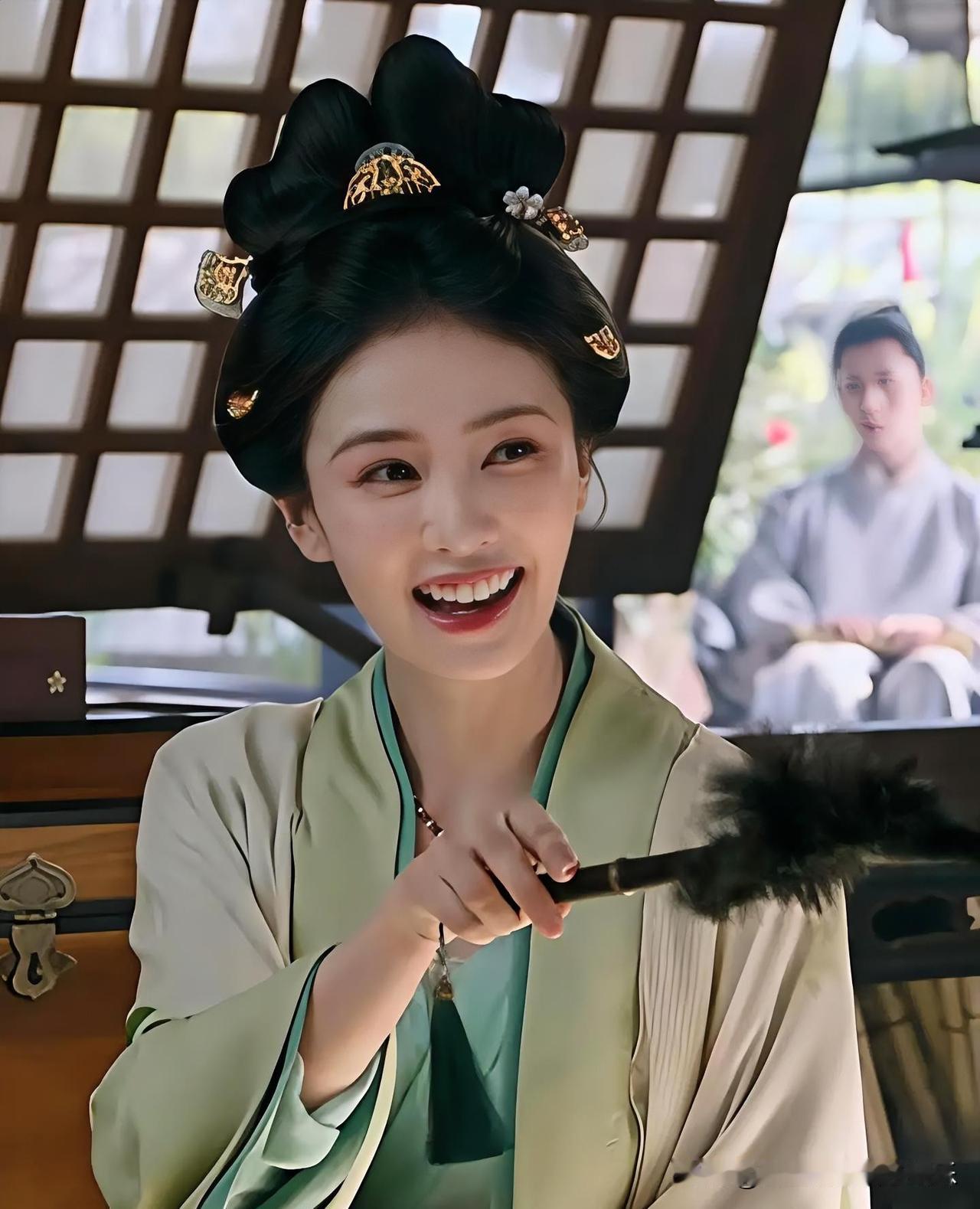 白鹿的新剧，《莫离》，期待了蛮久的，现在看不进去了。以前看白鹿演的《周生如故