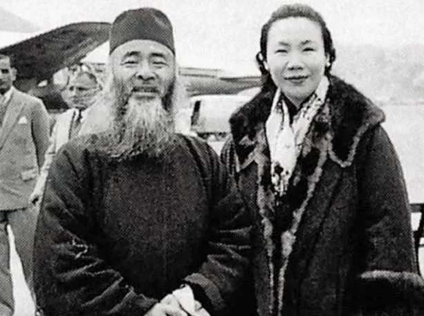 1983年，84岁的张大千在台湾病逝，随后他的遗嘱被公开，远在北京的杨宛君34年