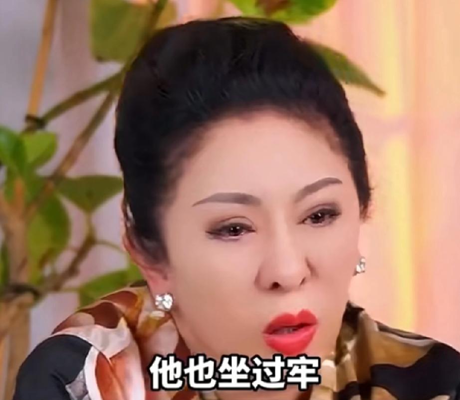 古天乐回应向太爆他坐过牢：没留意没回应网友说向太现在也靠流量吃饭了，咋不谈谈