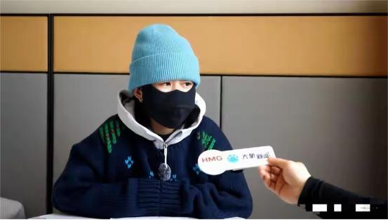 “闹大了！”吉林扶余，一女子在银行存了1000万元，需要用时，发现卡上只剩1万元