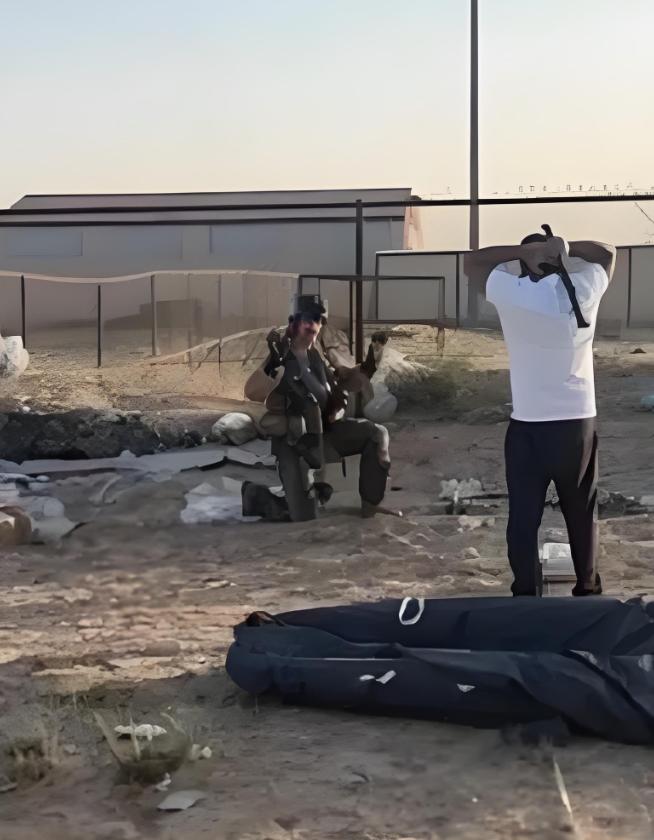 美国飞行员跪地求饶，这就是世界第一军事强国的作风。据说美国3架F-15E战斗