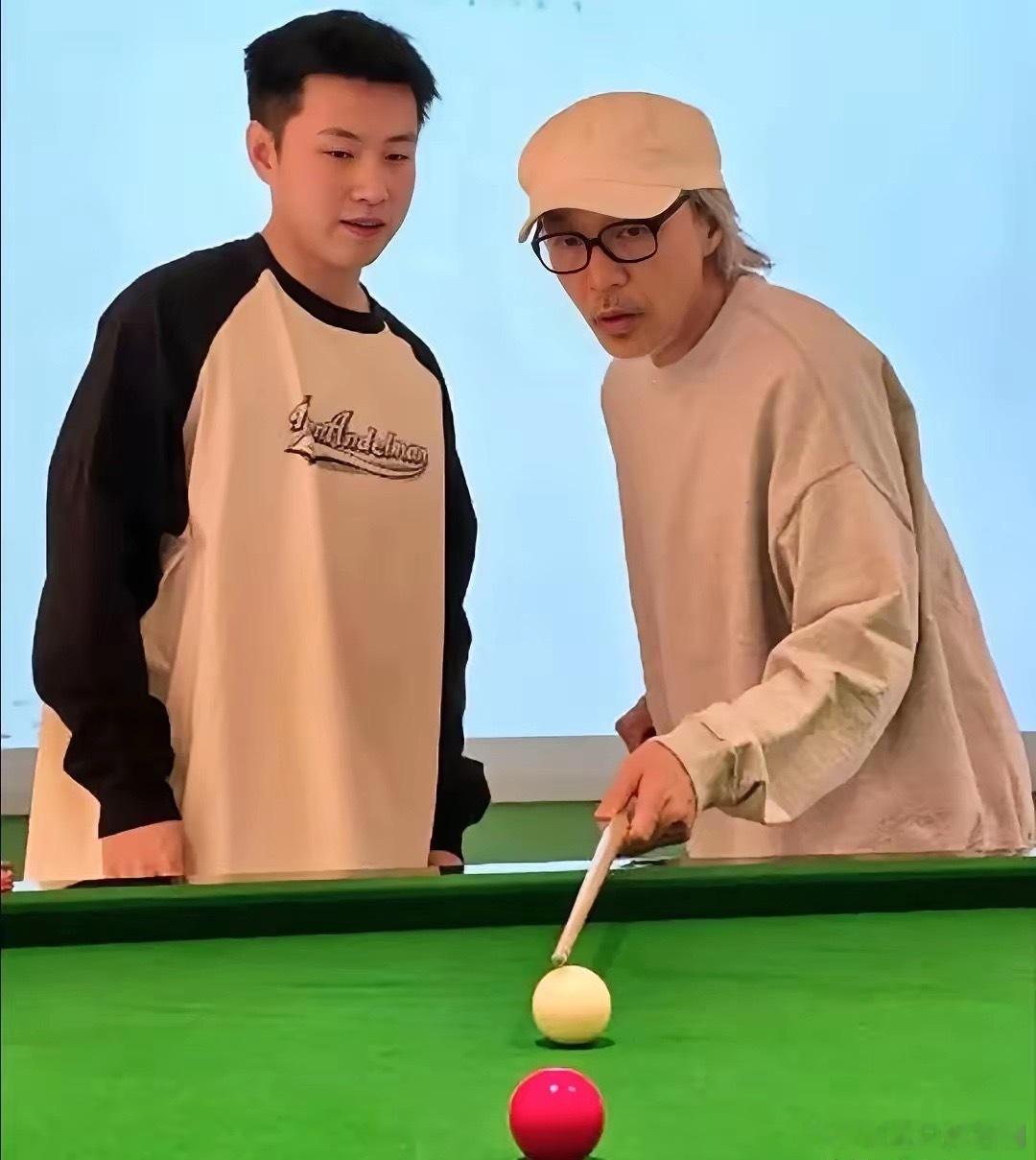 网传星爷正筹备新片《功夫台球》，大家都在猜主演是谁，王晶导演说的没错赵心童、丁俊