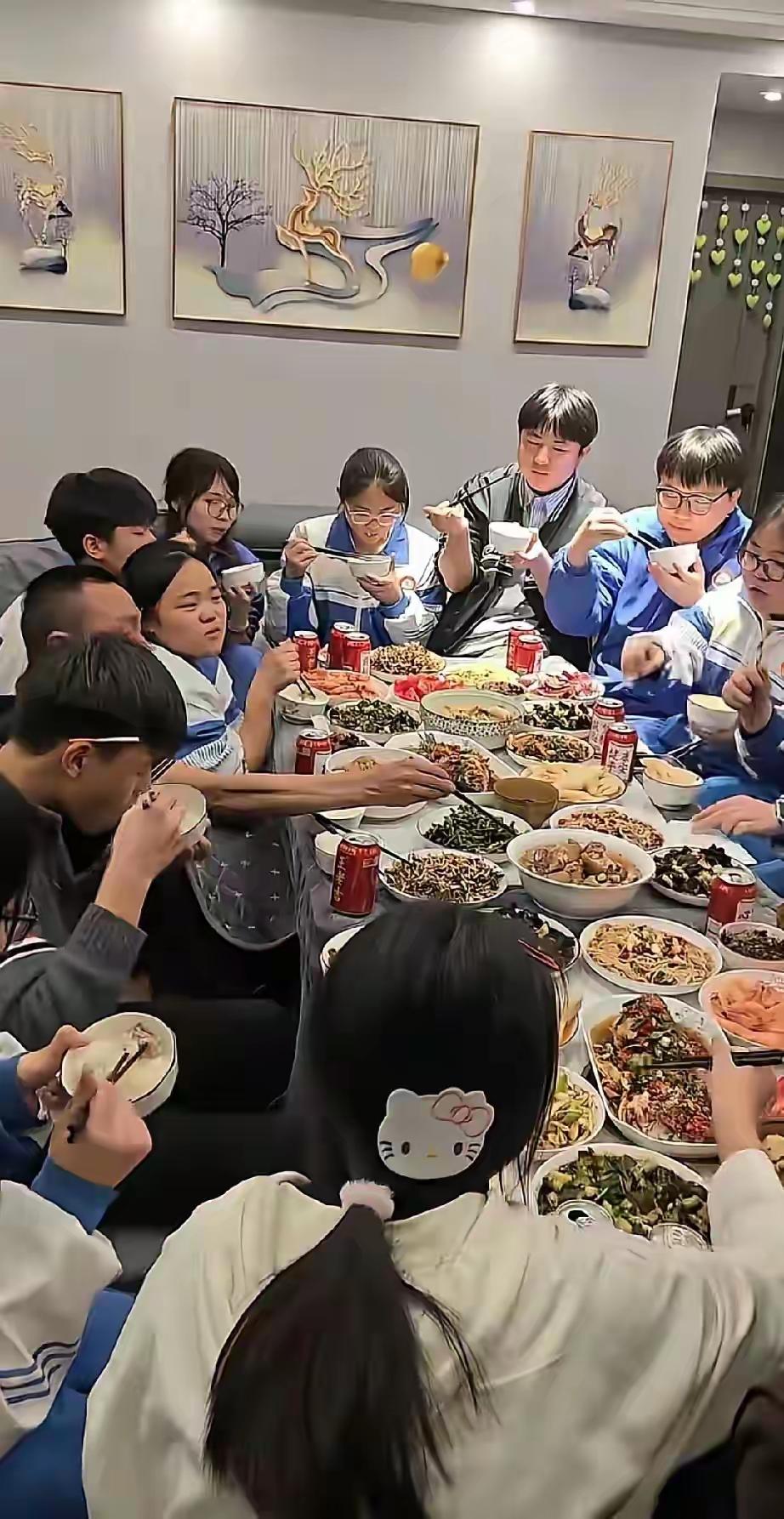 孩子和同学关系真好