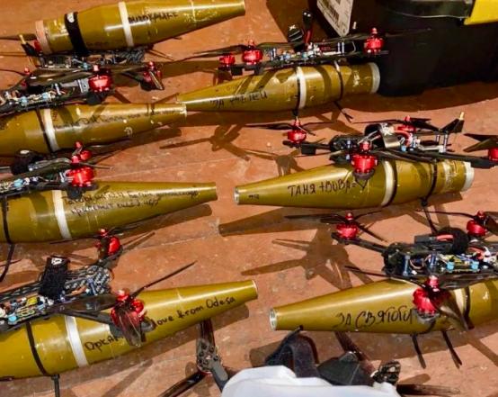 俄军进攻越来越困难？前线称乌军实施新战术，杀得俄军尸横遍野。 48平方公里，