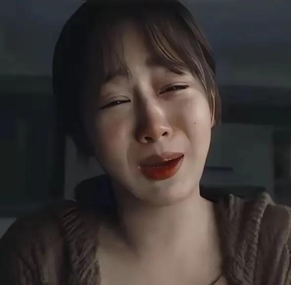 老实说，杨紫还是太实诚了！说到内娱女演员的哭戏，就不得不提杨紫，和哭的好不好没