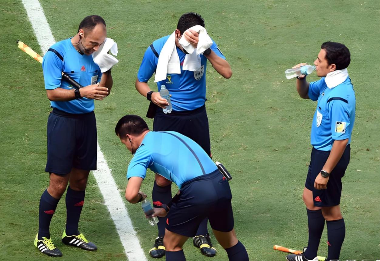 法国评论员吐槽世界杯1新规：我已经是受够了，看得太烦人了！2026世界杯，如今