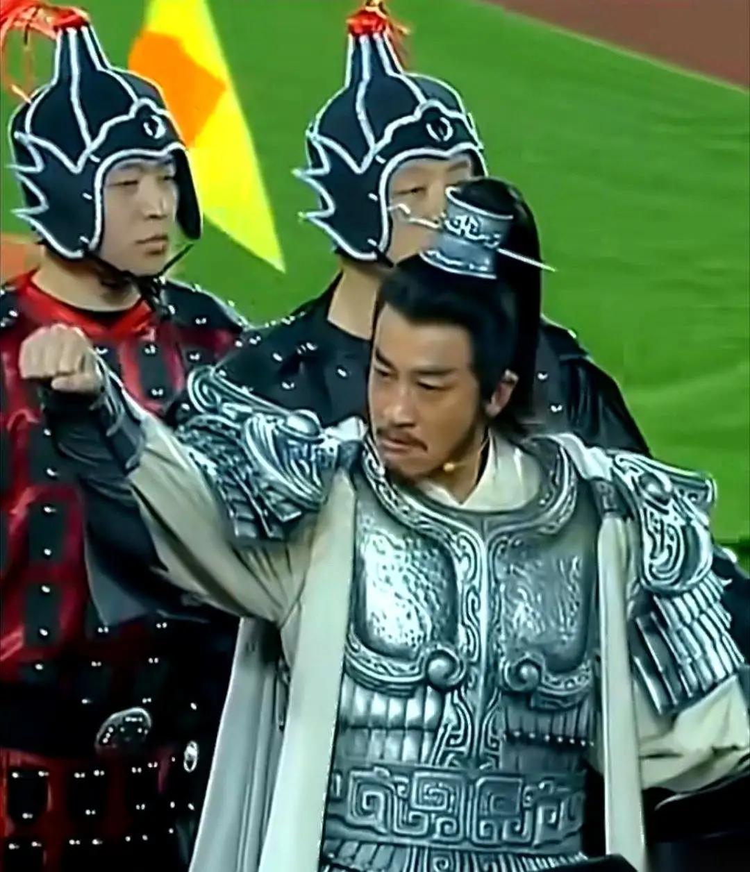 全网都在夸宿迁这波文旅营销封神，何润东扮项羽炸场苏超，媒体称“漂亮仗”。但很少有