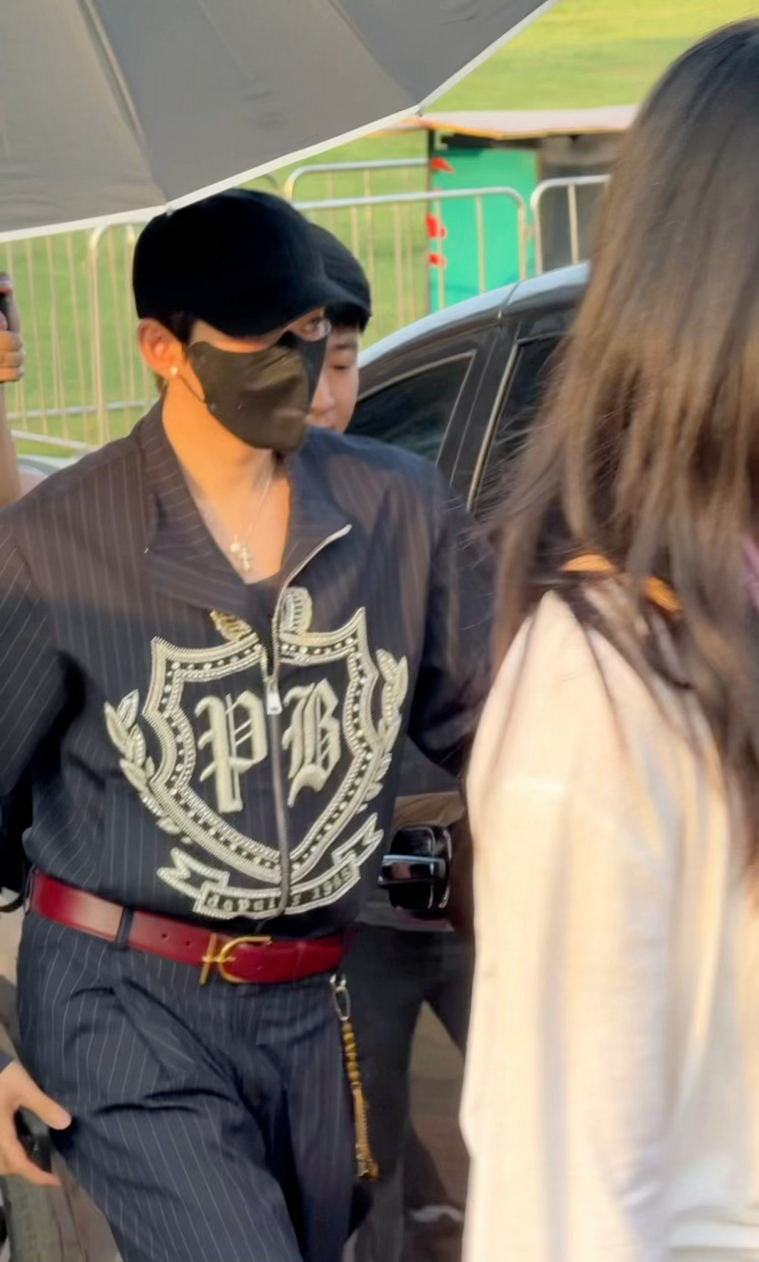 邓为奇遇记造型出图，好潮好帅！果然是蛇系男友！长的顶，身材顶，审美顶，哪哪都是超