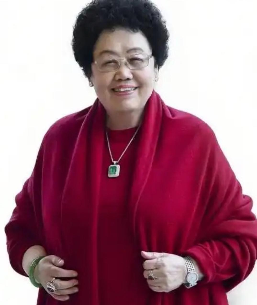 陈丽华离世我感触颇多！世间百态，不必总抱怨世事不公、命运不平。世间所有得失、