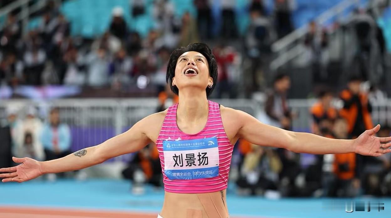 刘景扬这个性格，太有广东人的特点了，平时不声不响，但关键时刻，吴艳妮都跑不过