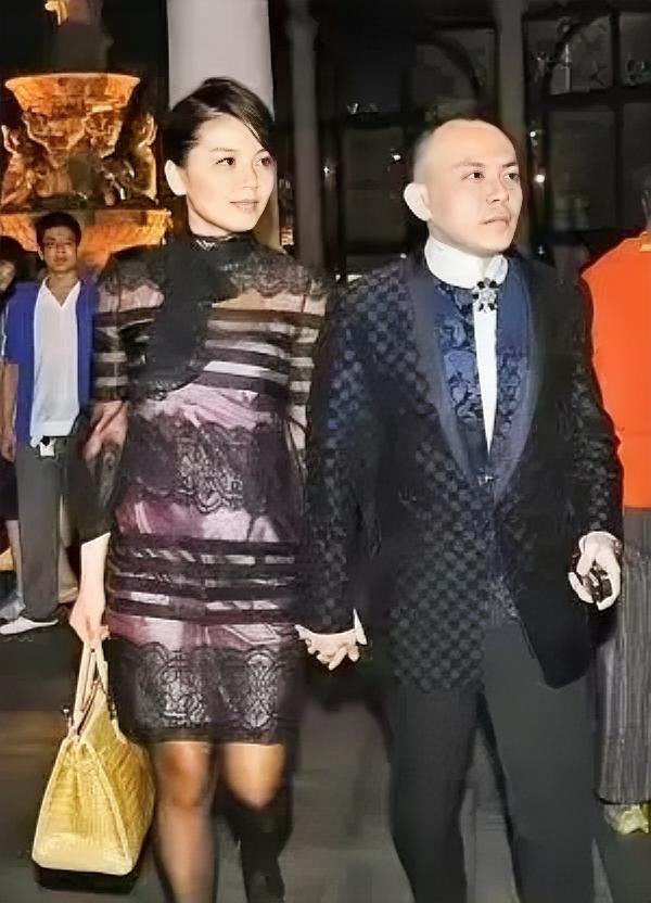 2008年，王珂巨亏了4个亿，刘涛找到秦海璐，我走投无路了，你能借我点钱吗？秦海