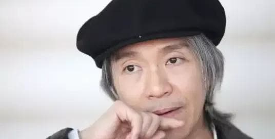 香港演员“如花”李健仁说:我有幸和周星驰借过一次钱，也就仅仅一次，他不喜欢别人向