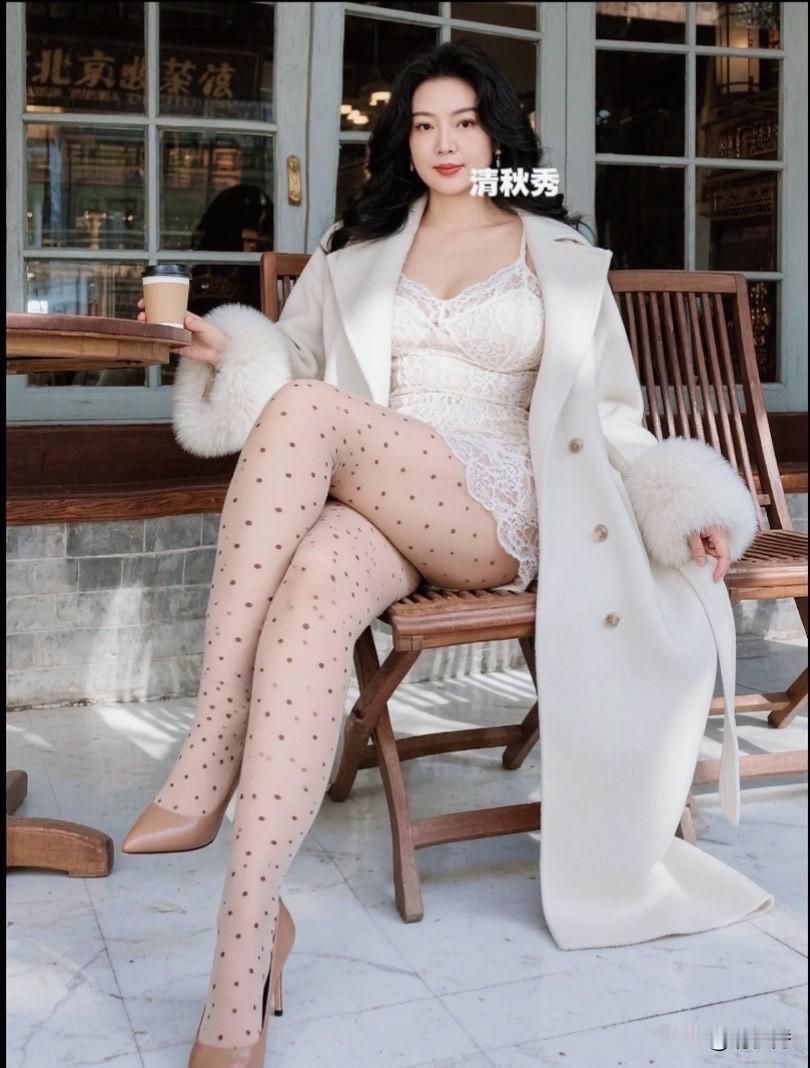 北京的冬天太让人心冷了，多给别人一点温暖吧，御姐，成熟女人，微胖，长腿美女什么