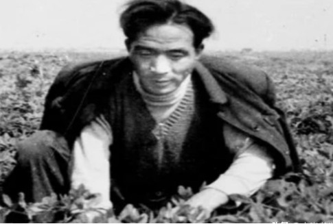 1990年，导演请李雪健主演焦裕禄。不料，焦裕禄的妻子得知后，立马摆了摆手，连连