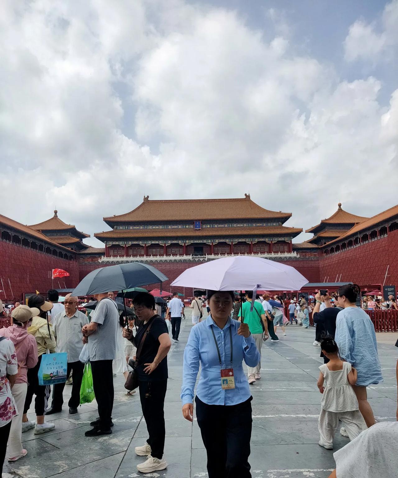 但凡懂风水都知道整个故宫的风水惊为天人