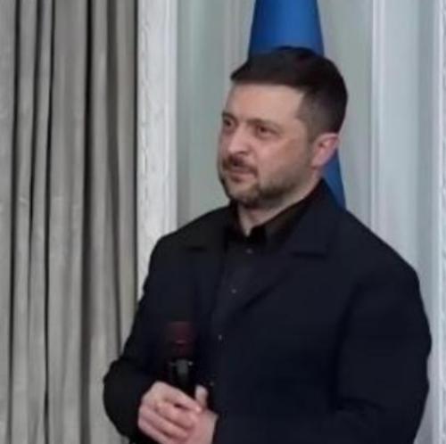 乌克兰明白了，都以为俄罗斯背后站着的是伊朗、朝鲜，谁能想到，真正撑住俄罗斯的，反