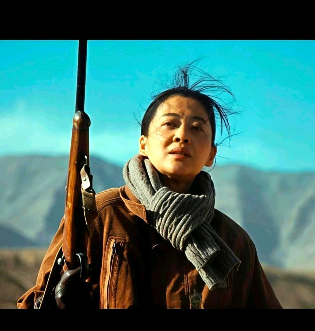 有人说梅婷新剧状态拉胯，远不如《生命树》里的角色惊艳。她这次演的是央视开年