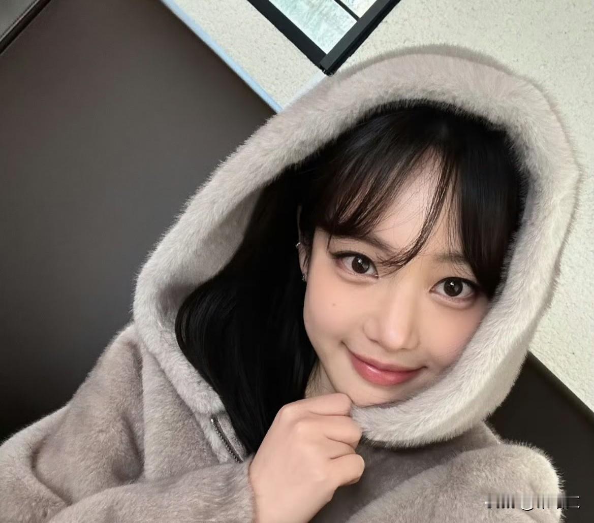 韩娱年终修罗场！田柾国前女友李侑菲小红书晒“Winter”，暗刚绯闻对象？