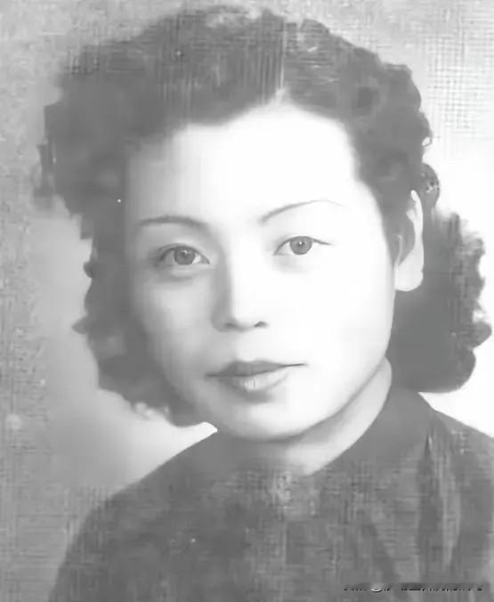 绝境中的生命突围：陈独秀之女陈子美的海上9小时1970年，陈独秀58岁的女