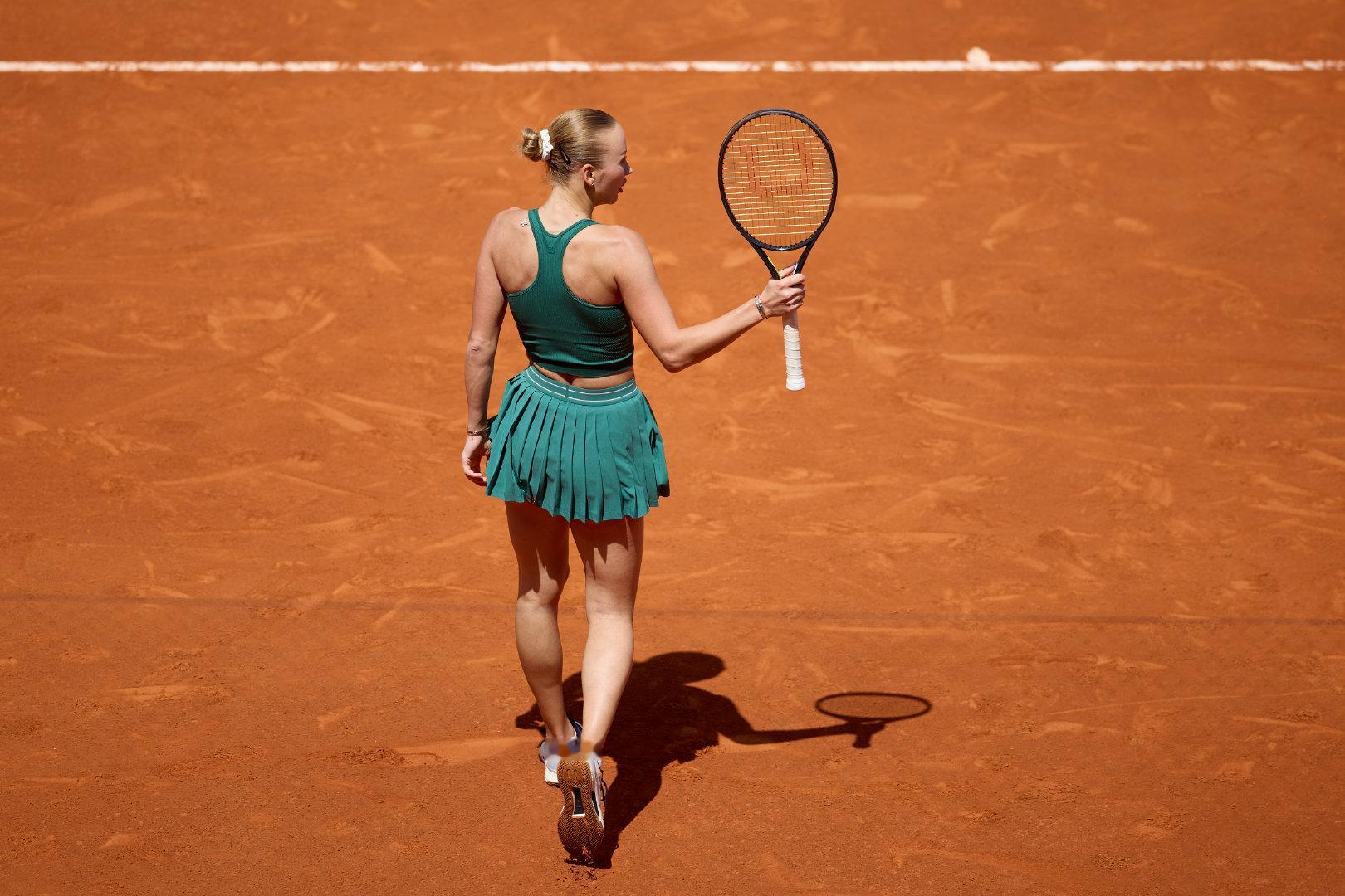 红土1000赛背靠背16强✅WTA1000罗马站第三轮，从资格赛突围的波塔波娃延