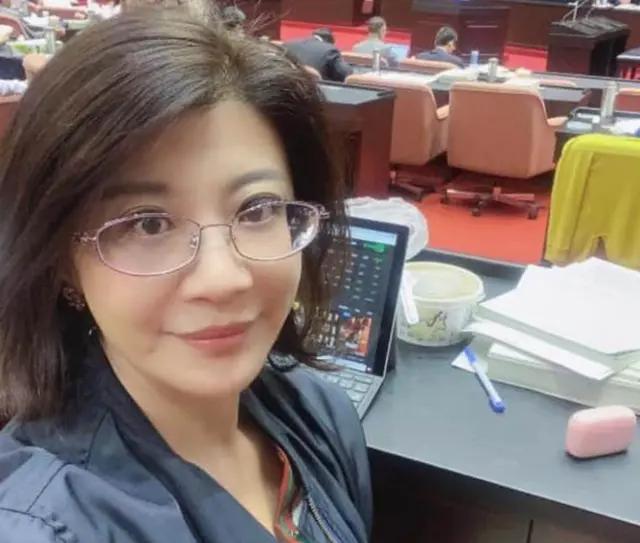 台湾地区陆委会副主委梁文杰的老婆民进党籍“立委”林楚茵妄称，近日巴丹群岛的“危机