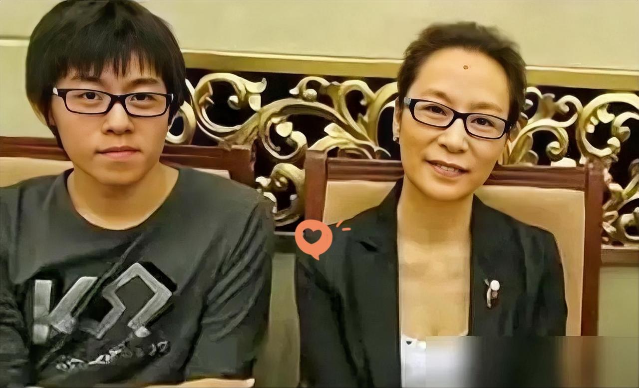 奚美娟和谁生了儿子奚南？奚美娟儿子奚南的生父疑云，最近终于有了实锤！谁