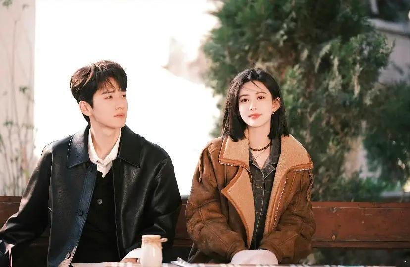 没有什么CP的感觉，这男的看起来怎么像那种普信男？