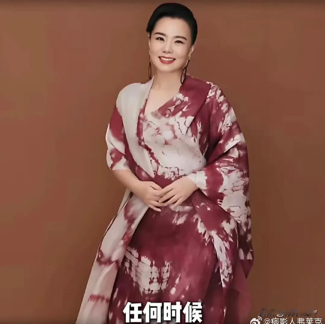 龚琳娜说任何时候人生都可以有自己的选择，所以丈夫出轨的时候她选择了原谅，并试图通