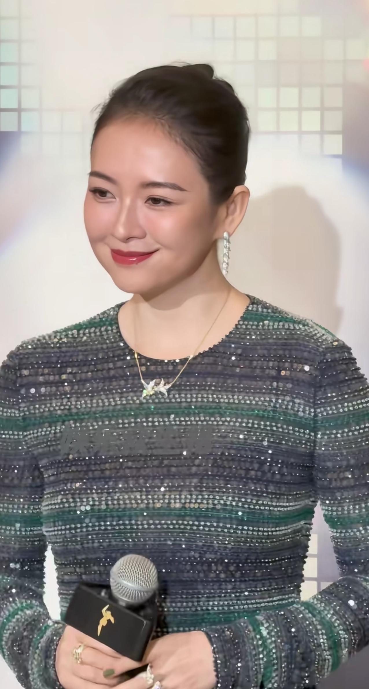 一早醒来，被章子怡的变化搞懵了！这是章子怡？我还以为是沈傲君，还以为是朱珠，