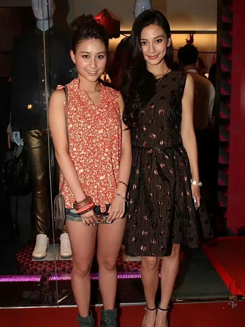 14年前Angelababy和何超莲曾经同框过，那时候是真美啊